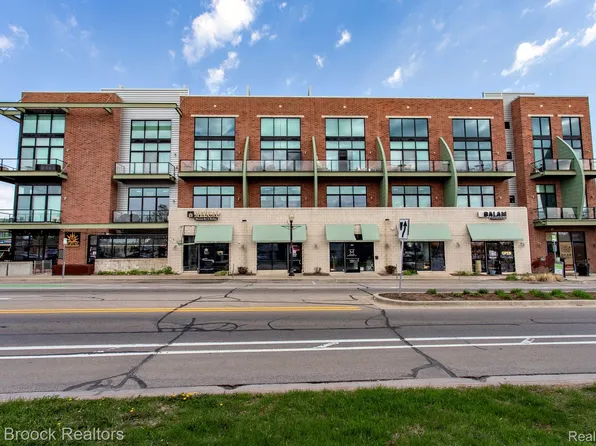 211 E Nine Mile Rd Unit 307, Ferndale, MI 48220
