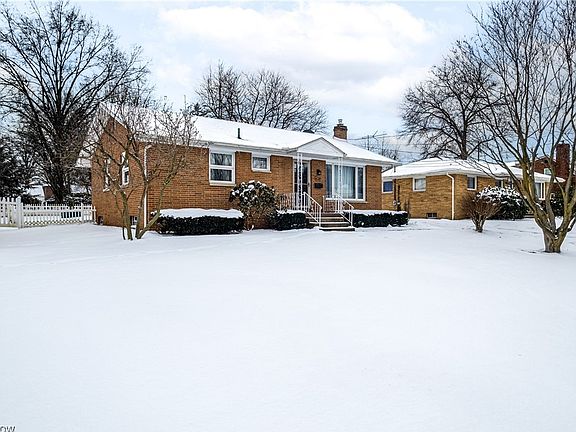 2nd image of 618 E Baird Ave