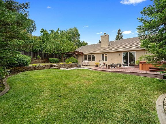 2nd image of 3637 Waldwick Cir