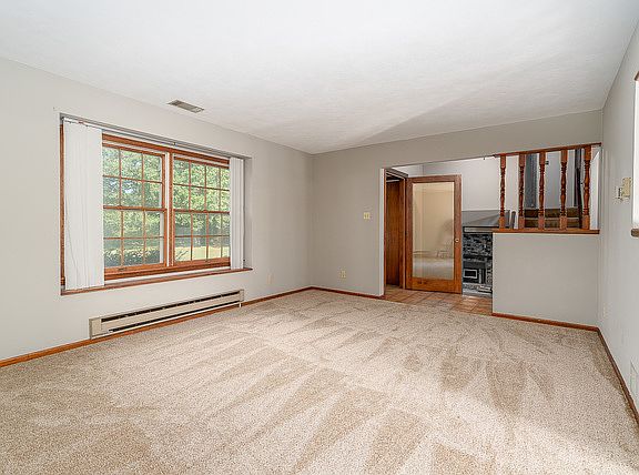 5th image of 36203 Irish Ln