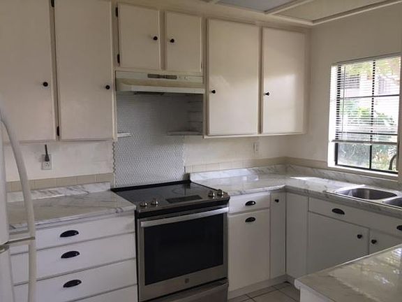 2nd image of 7644 Palmilla Dr Unit 19