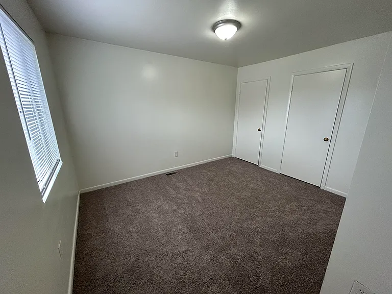 5139 Overland Dr #D — Photo 7
