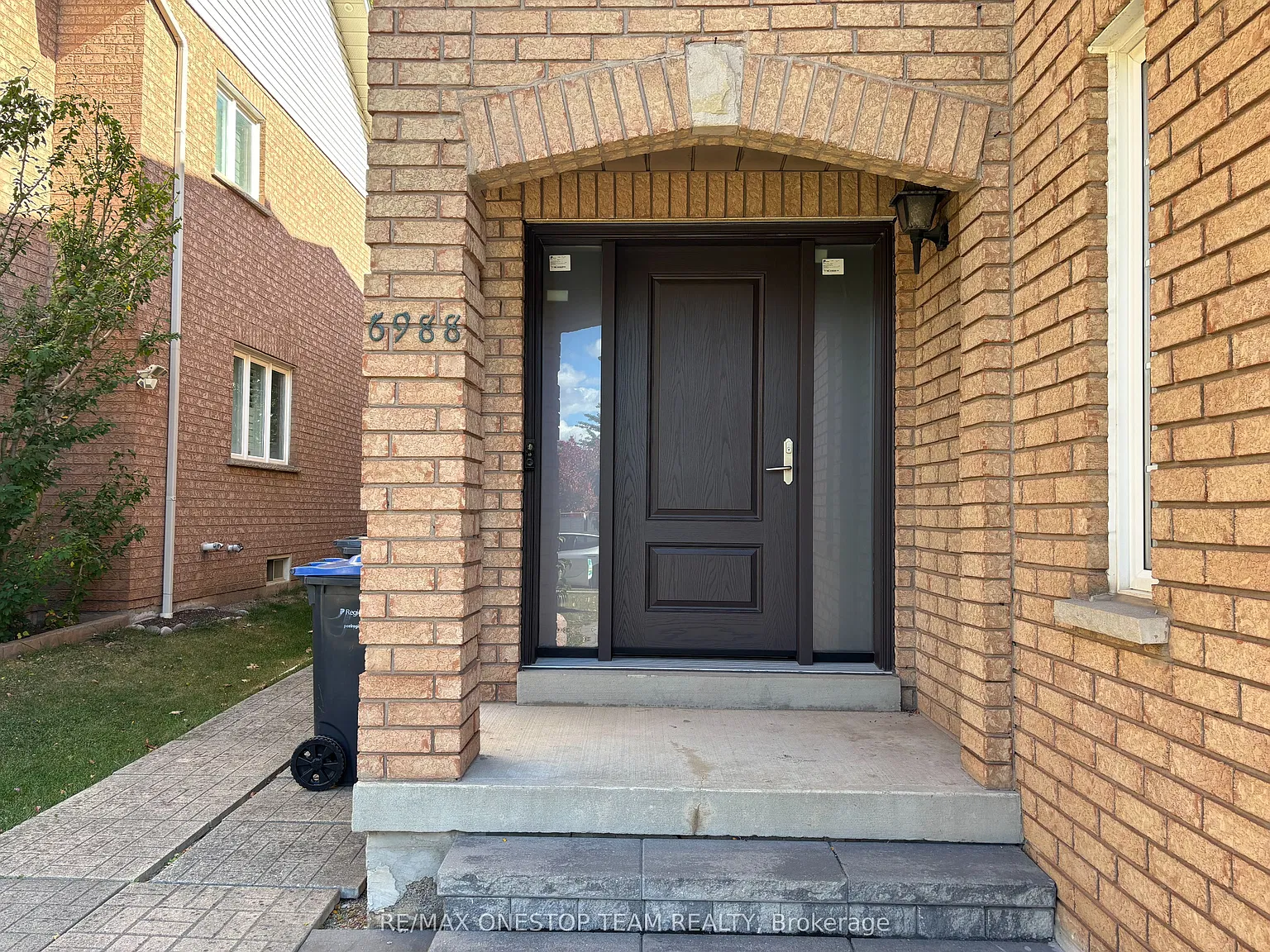 3 bed, $3,400 — Photo 2