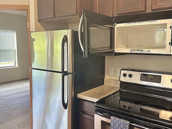 2nd image of 5001 Monona Dr #221