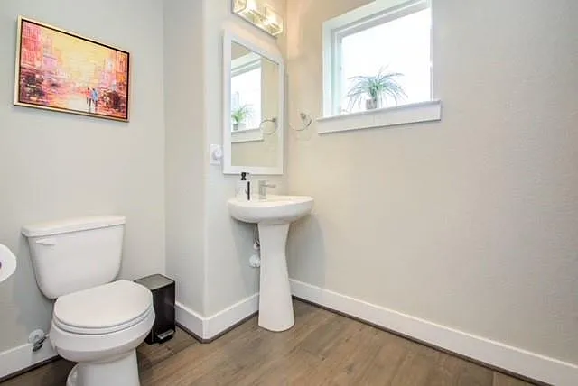 8411 Hempstead Rd #G — Photo 35