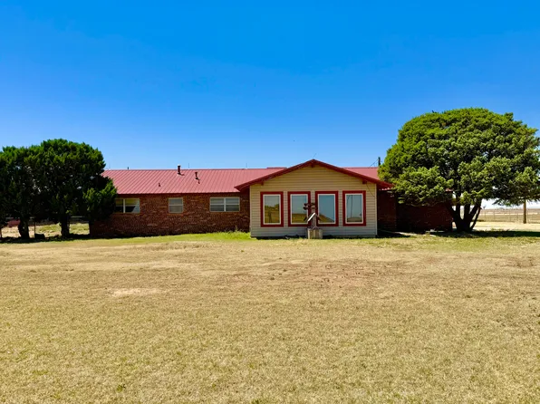 1313 State Highway 194, Plainview, TX 79072