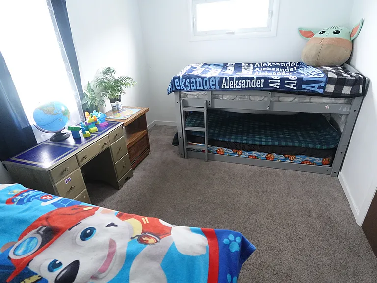 3313 N Locust St — Photo 6
