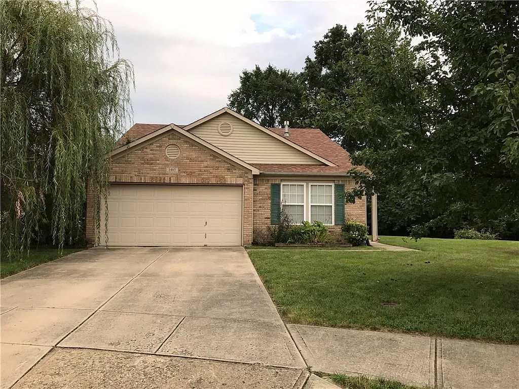 1485 Eucalyptus Cir photo 1