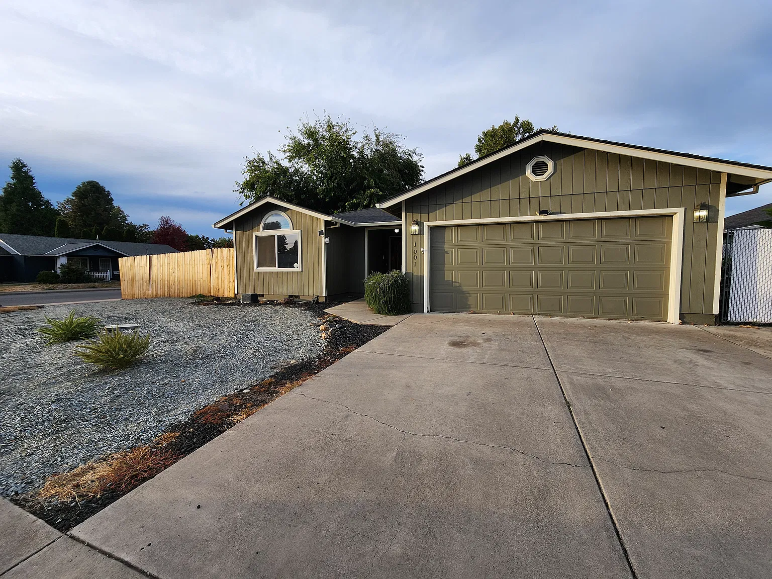 5 bed, 2358 sqft, $3,250 — Photo 1