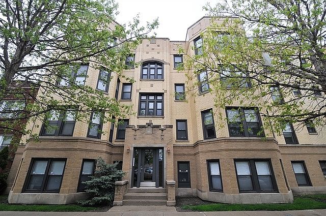 1st image of 3106 W Eastwood Ave APT 3