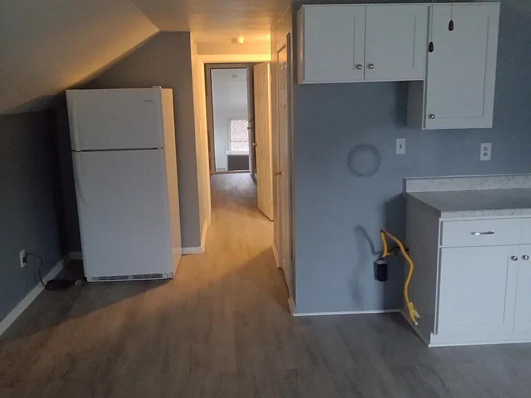 1560 Corbin Ave #3 — Photo 3