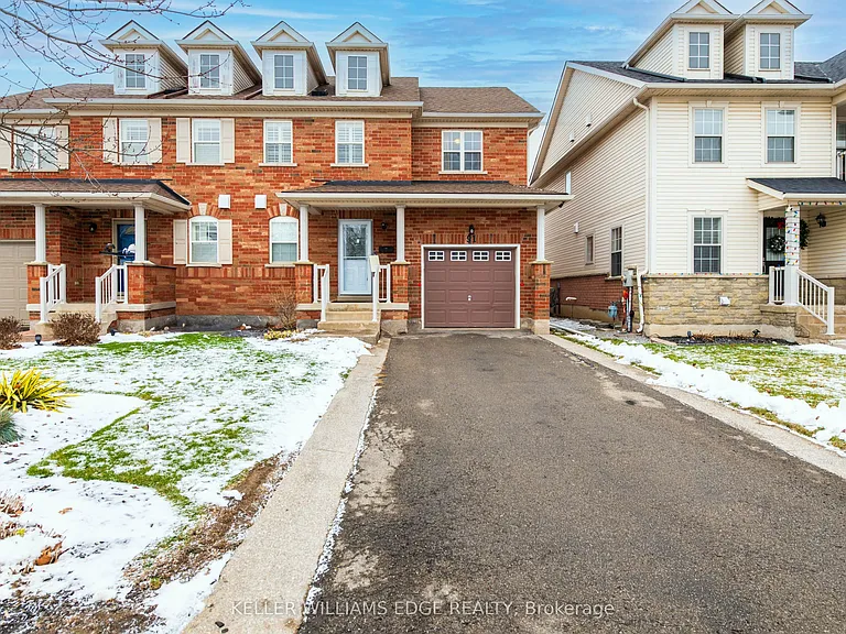 91 Young Cres — Photo 2