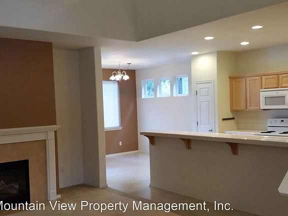 3rd image of 19568 Salmonberry Ct