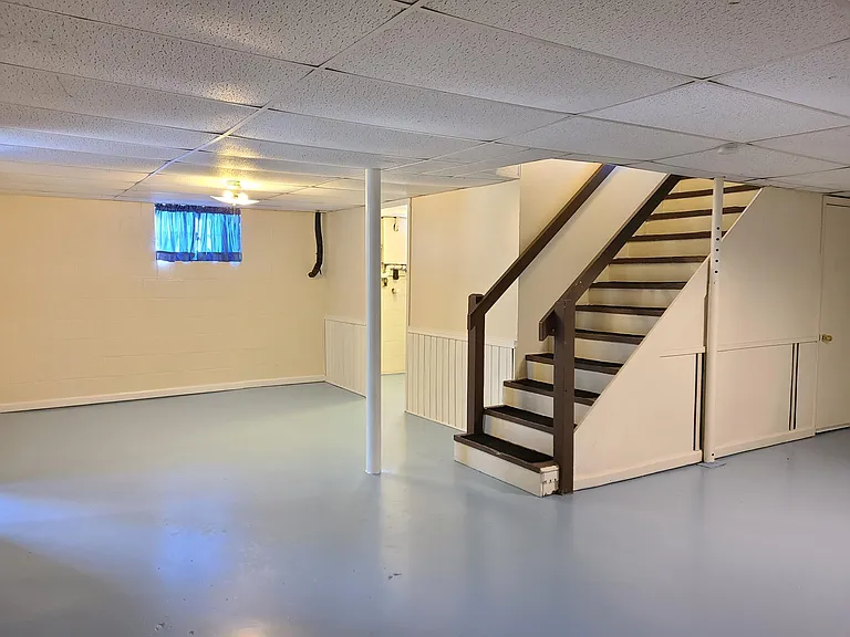 1806 S Hill Ave — Photo 17