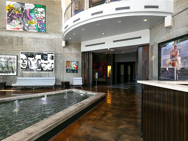 690 SW 1st Ct #Penthouse II17 — Photo 2