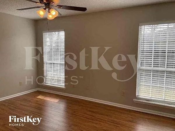 8047 Queensferry Ln — Photo 7