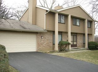 769 E Devon Ave, Roselle, IL 60172