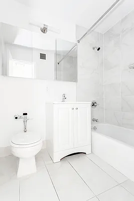 Rented by Olnick Organization | media 8