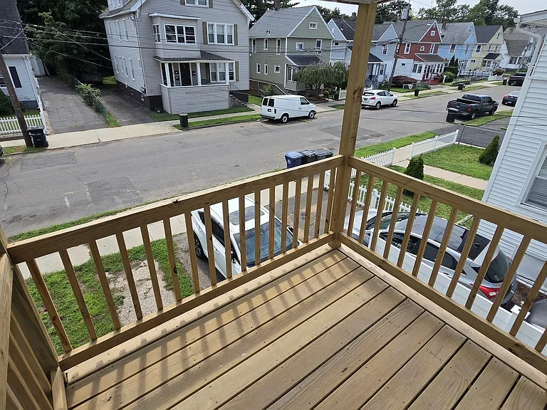 15 Walnut St — Photo 7