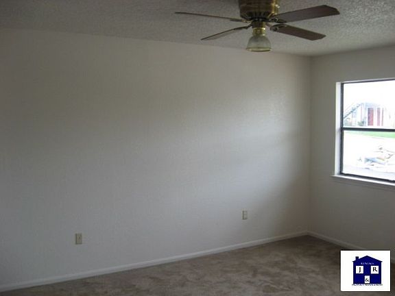 4th image of 210 North Dr APT B