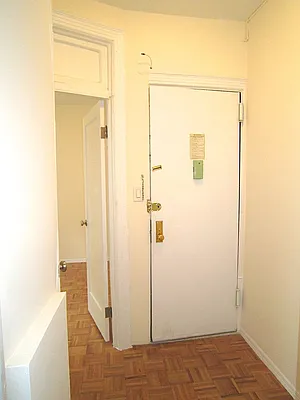 Rented by City Connections Realty | media 21