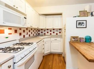 150 Beaconsfield Rd APT 3, Brookline, MA 02445