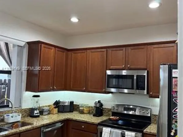 11302 NW 88th Ter #Townhouse 11302, Miami, FL 33178