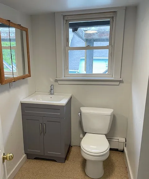 13 1/2 Cleveland St #6 — Photo 9