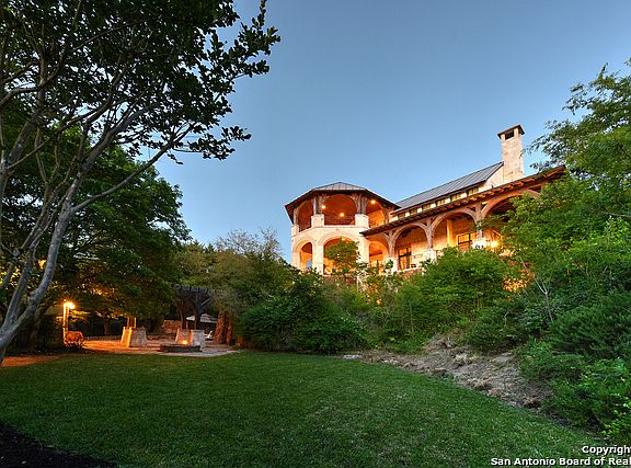 3rd image of 70 High Cres