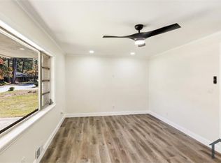 2271 Plantation Dr, East Pt, GA 30344