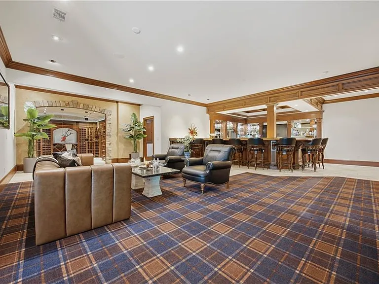 1845 Sugarloaf Club Dr — Photo 45