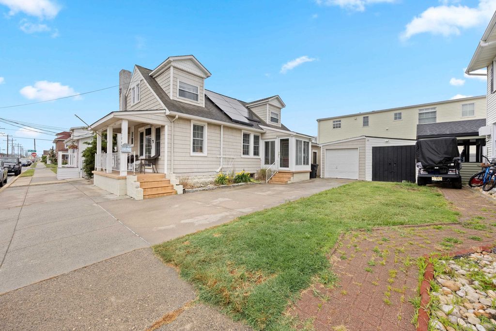 2704 Hudson Ave, Wildwood, NJ - View 2