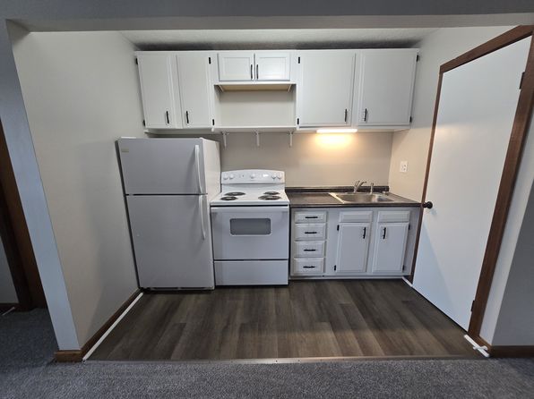 11 N Lake St #1