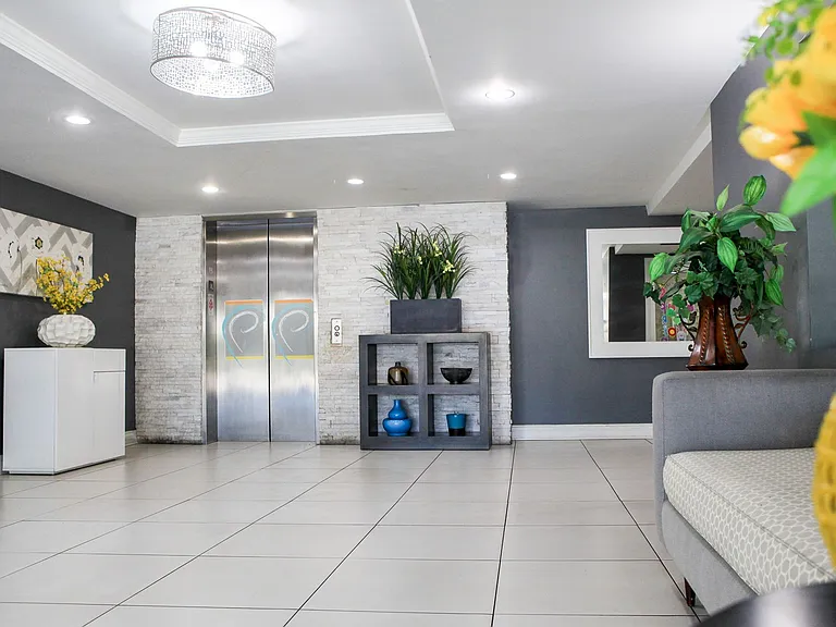 Park Place Apartments — Photo 11