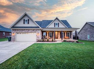 1371 Beaumont Dr, Bowling Green, KY 42104