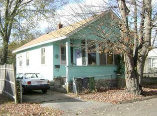 15 Huron St, Warwick, RI 02889