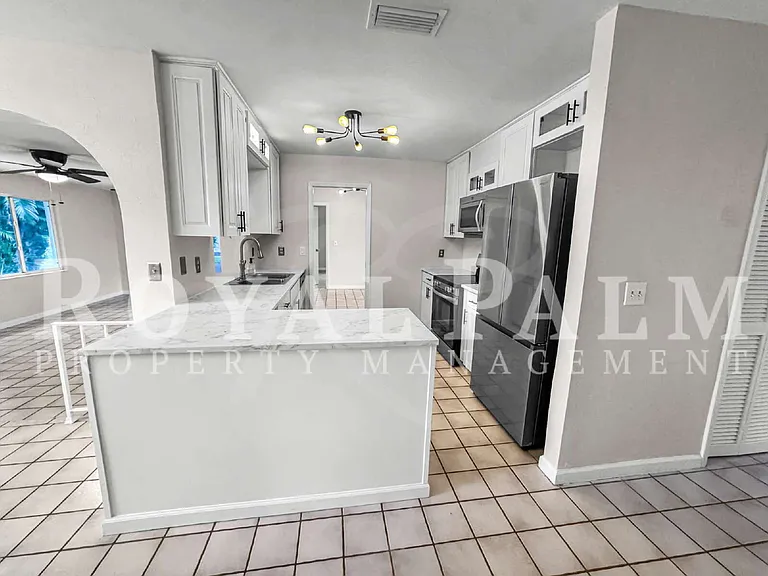 206 SE 46th Ter — Photo 18