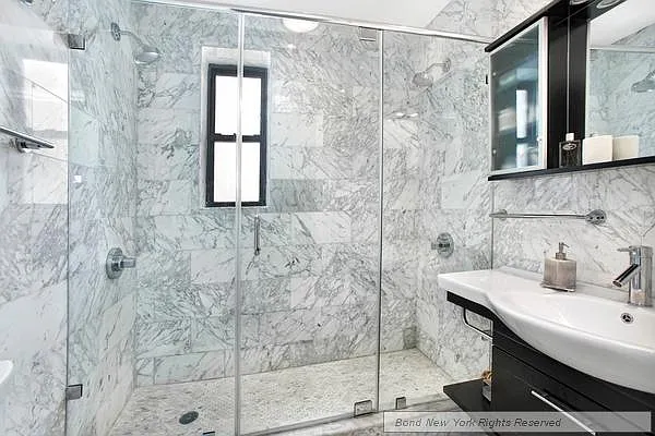 Sold by Bond New York | media 3