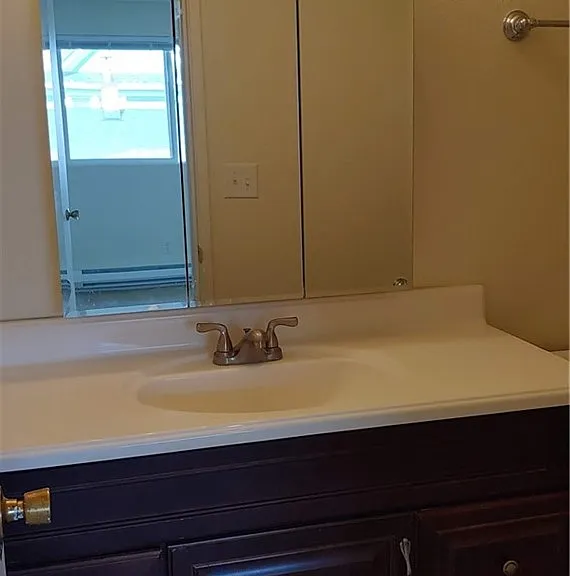2119 Grand Ave #3 — Photo 2
