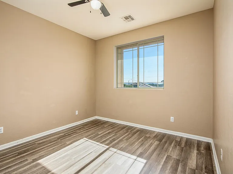 21357 N Liles Ln — Photo 39