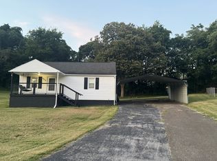 401 Hollingsworth Cir, Clinton, TN 37716