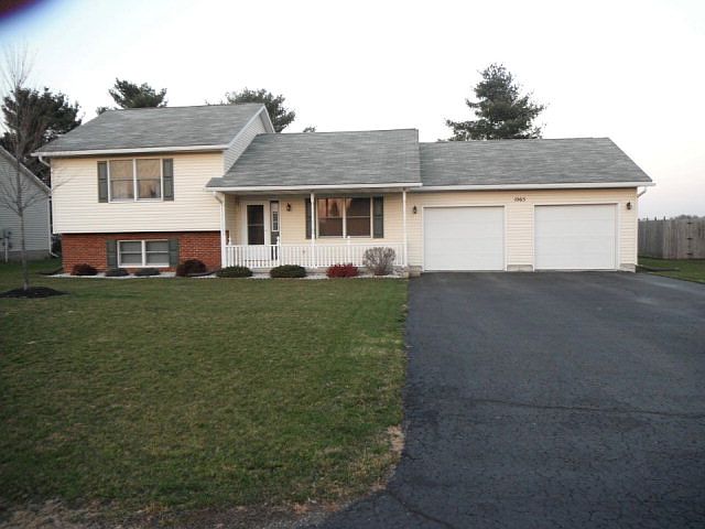 1st image of 1065 Halbedel Dr