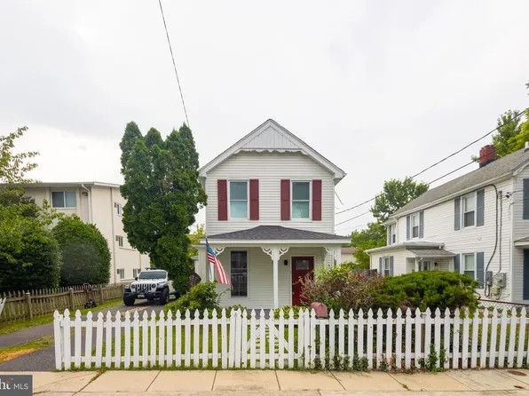37 4th St, Laurel, MD 20707