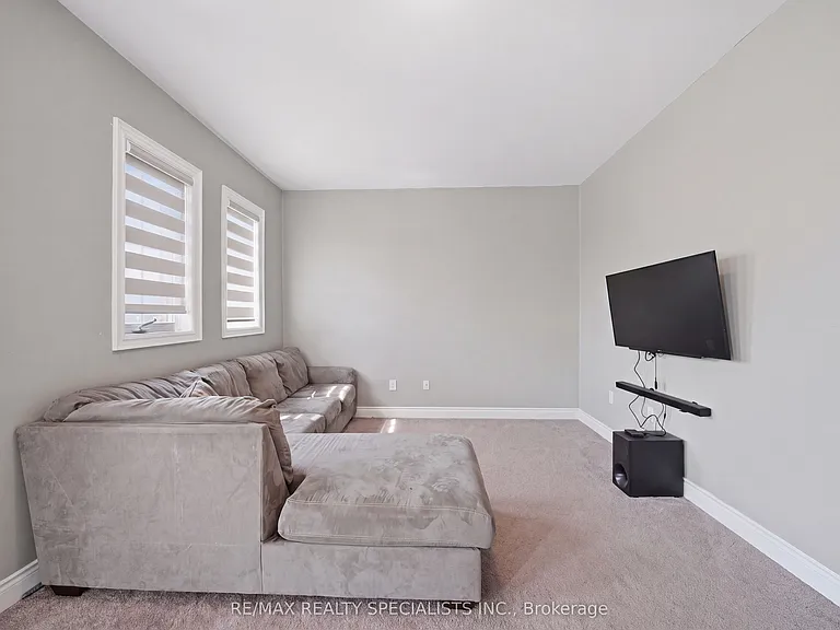 120 Milby Cres — Photo 24