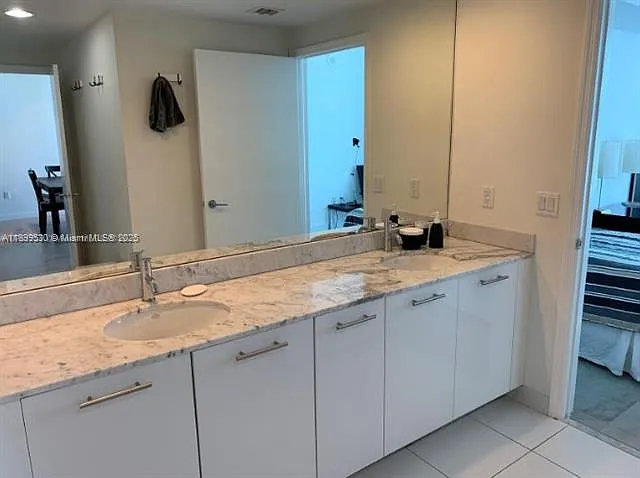 2 bed, $3,900 — Photo 4