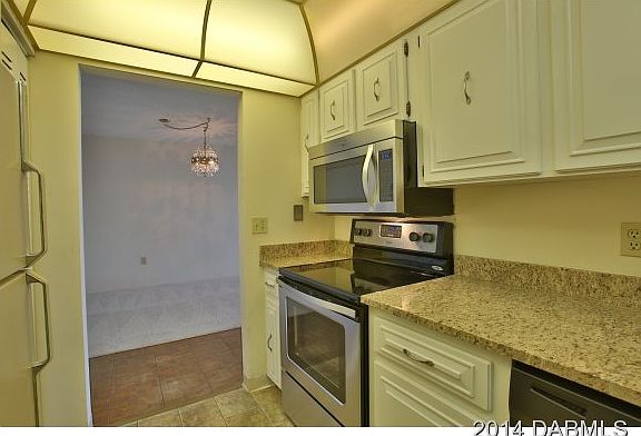 3rd image of 1415 Ocean Shore Blvd #F100