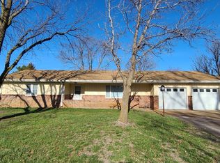 703 N Washington St, Lindsborg, KS 67456