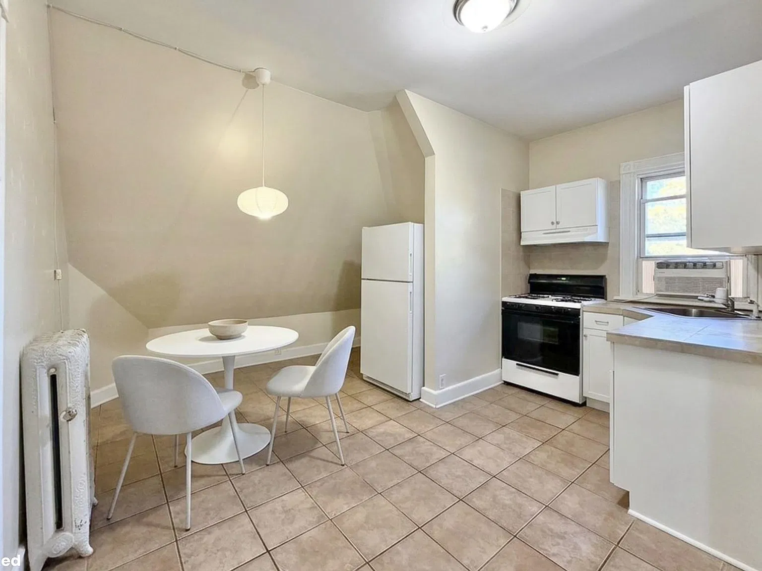 2 bed, 1.5 bath, $2,450 — Photo 2