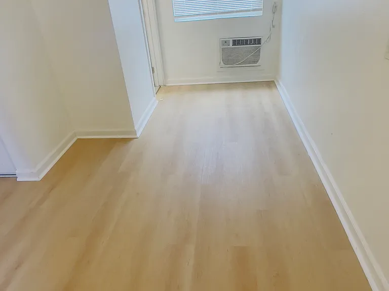 714 S Long Beach Blvd #5 — Photo 4