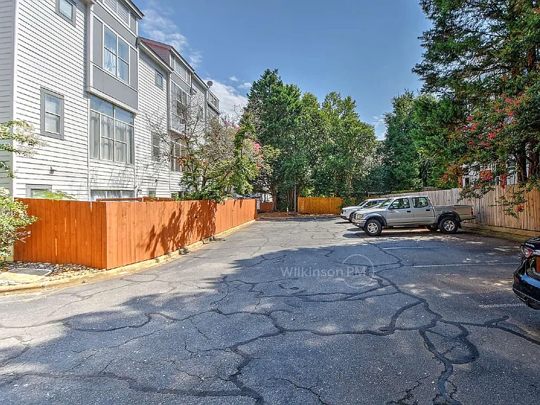 2071 Atherton Heights Ln #47 — Photo 34
